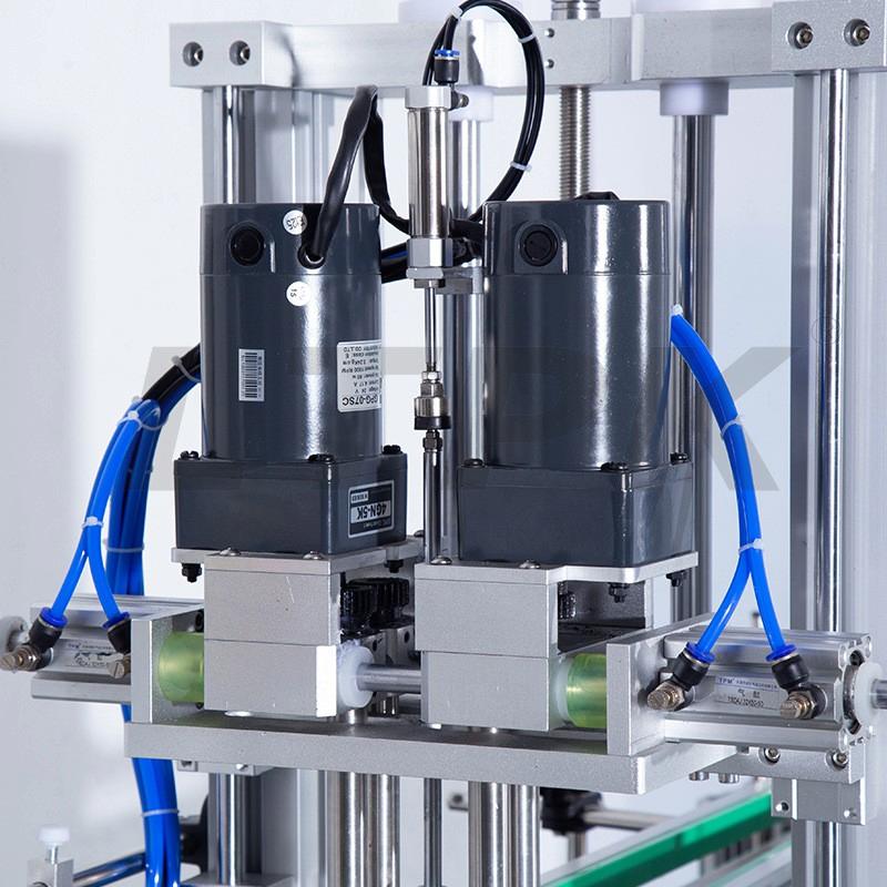 LTPK LT-XG16 PNEUMATIC AUTOMATIC BOTTLE CAPPING MACHINE
