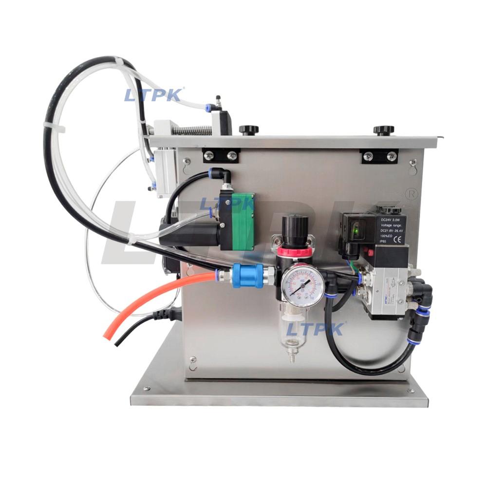 LTPK LT-FL10 Semi-automatic suction flat labeling machine